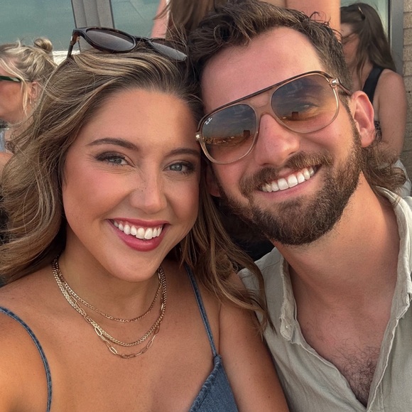 Meet your Posher, Megan - Picture 1 of 1